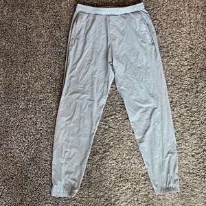 Like new lululemon surge jogger size medium